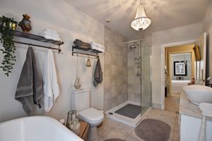 Photo 16- click for photo gallery